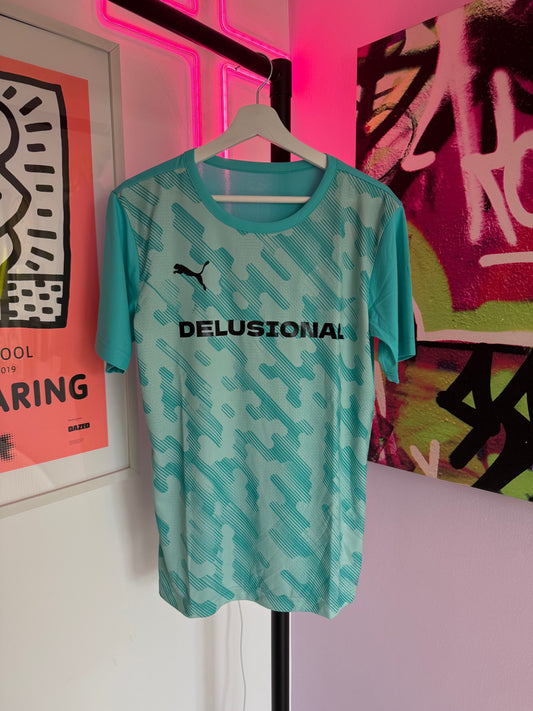 DELUSIONAL - Short sleeved PUMA top