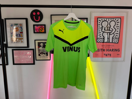 VENUS - Short sleeved PUMA top
