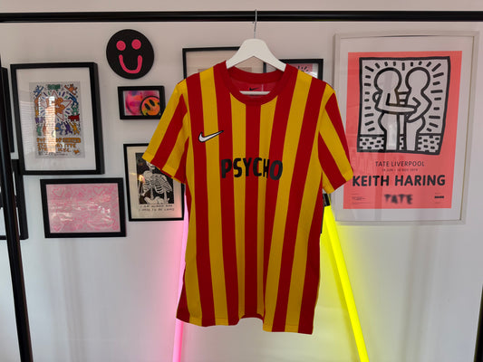 PSYCHO - Short sleeved NIKE top